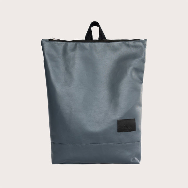 Lataa kuva gallerian katseluohjelmaan Faux Leather Backpack - Grey
