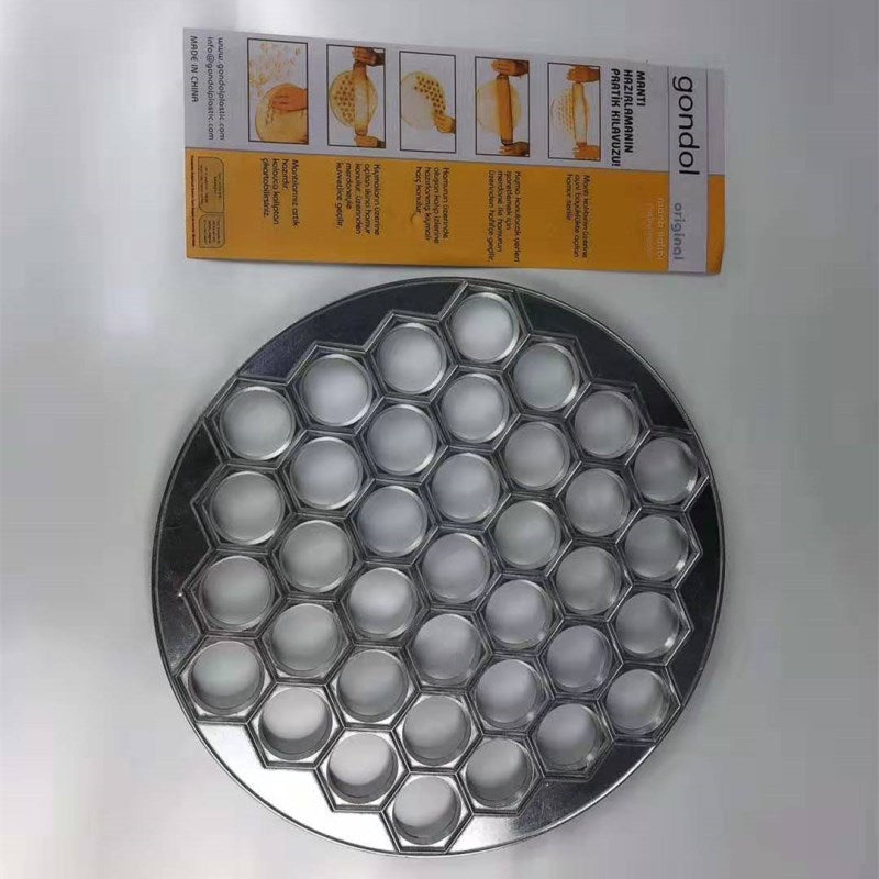 Lataa kuva gallerian katseluohjelmaan Pelmeni dumpling mold
