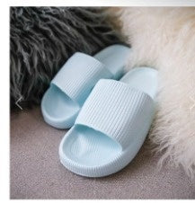 Lataa kuva gallerian katseluohjelmaan Soft Home Couple Slippers
