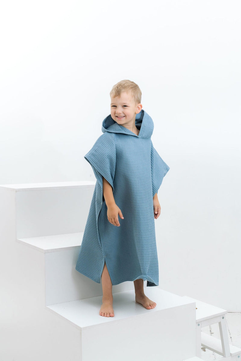 Lataa kuva gallerian katseluohjelmaan Waffle Fabric Kids' Poncho
