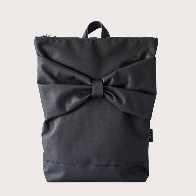 Lataa kuva gallerian katseluohjelmaan Waterproof Backpack - Black Bow Large

