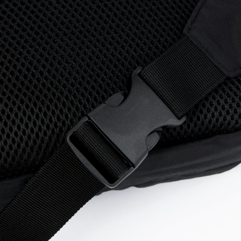 Lataa kuva gallerian katseluohjelmaan Stinky Retro Waist Bag - Black
